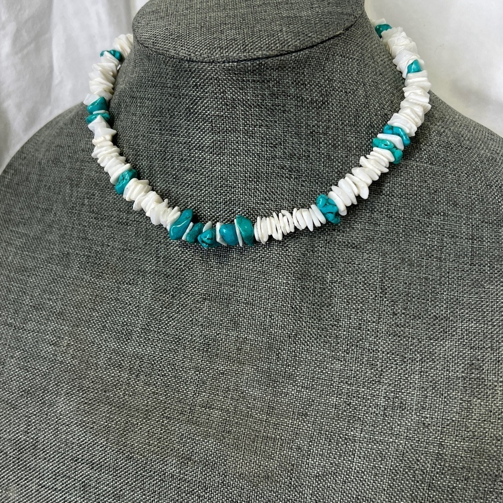 Women Teen Girls Collarbone Chain, White Clam Shell and Turquoise Necklace☑️ - Picture 8 of 9